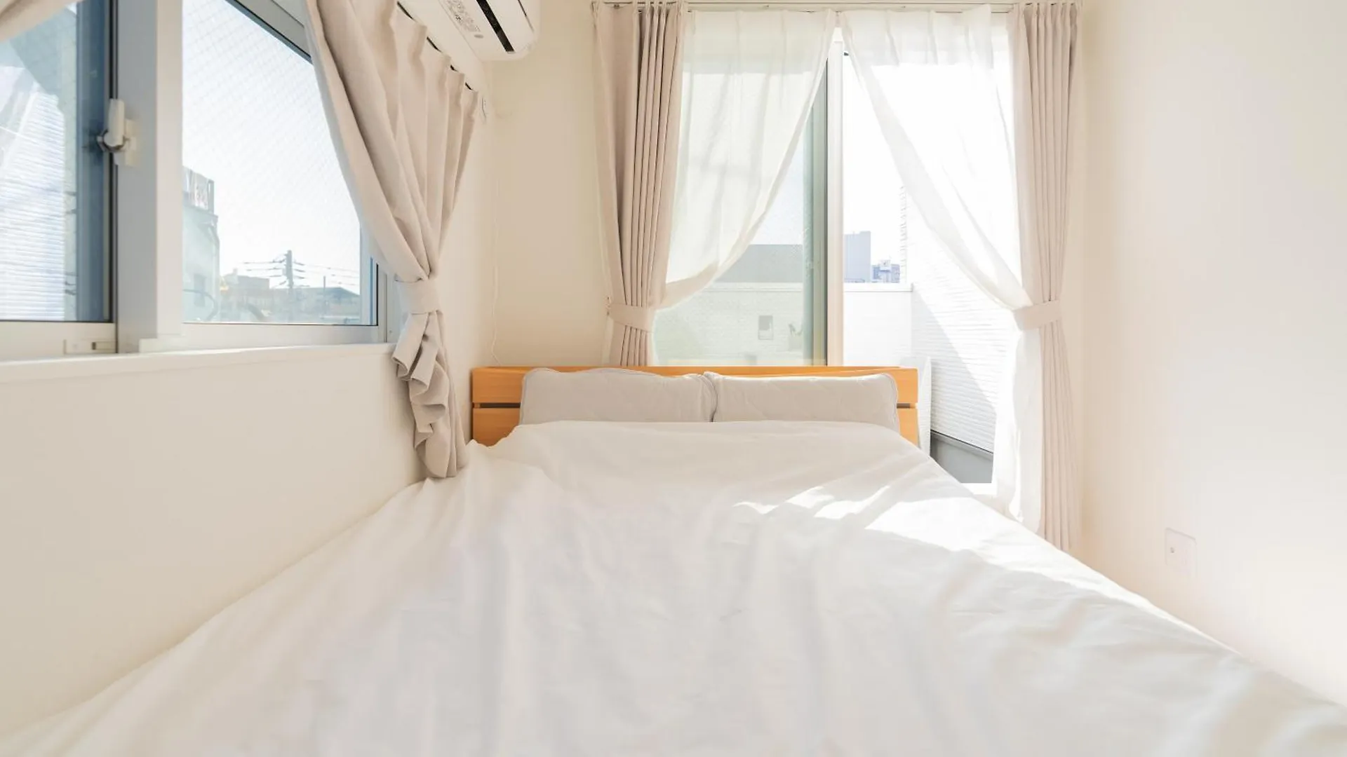 Holiday home I Hotel Skytreeまで14分 最大10人 新築 一戸貸 Wifi完備 洗濯乾燥機 駐車場二台分 植物好き Tokyo
